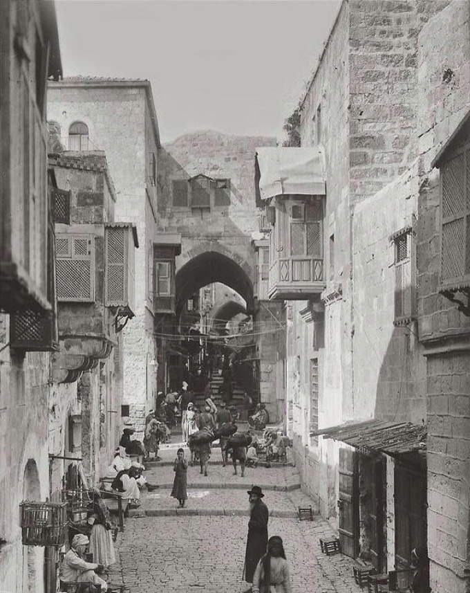 08_1900_Jerusalem_Palestine._Co-existence_between_all_faiths_before_Zionism