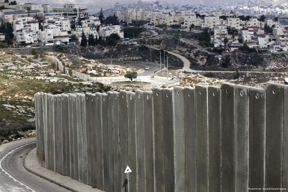 2013_Palestinian-Shuafat-refugee-camp